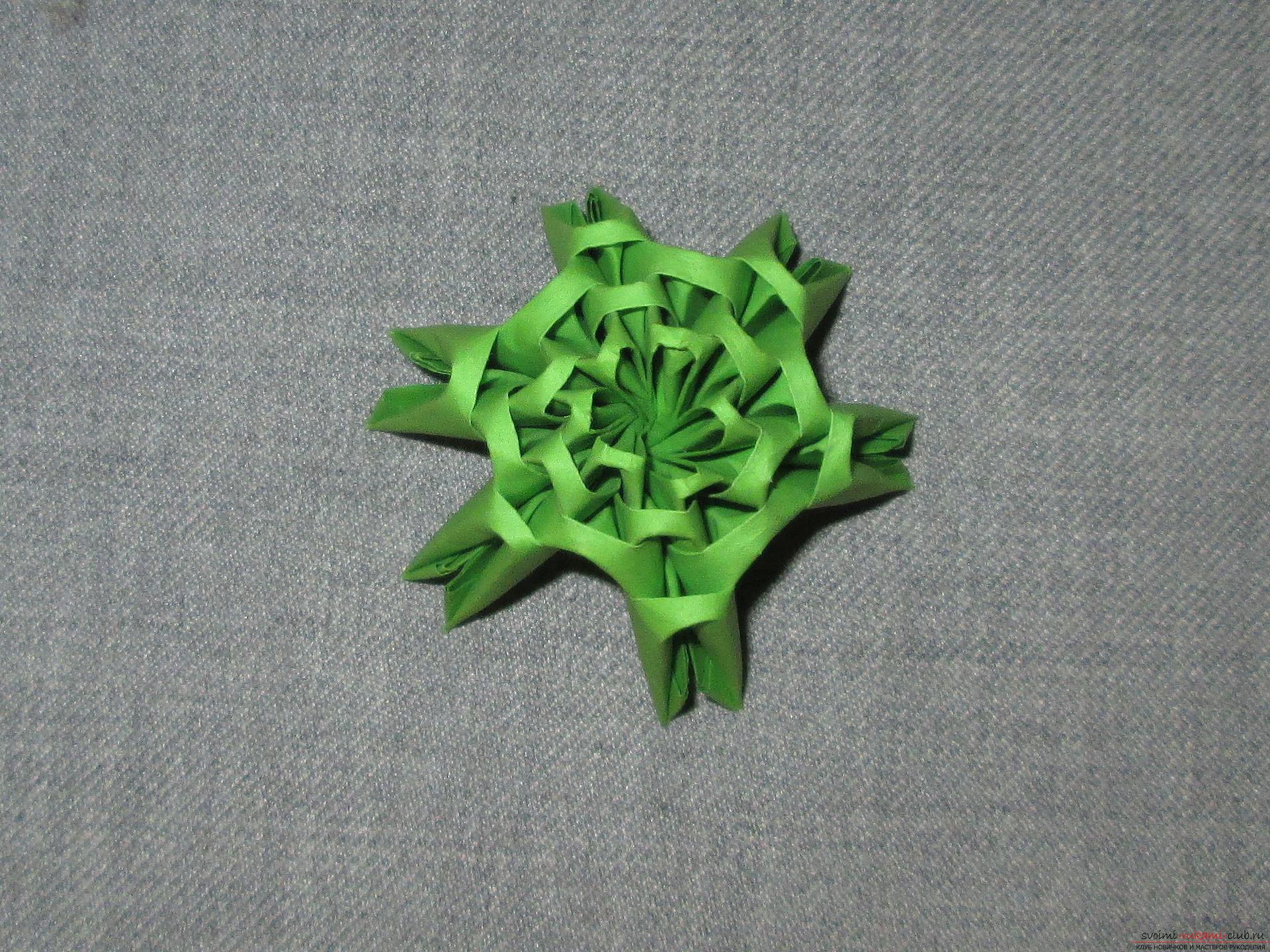 Модульное оригами ваза с цветами станет отличным подарком на 8 Марта, сделанным своими руками.. Фото №15